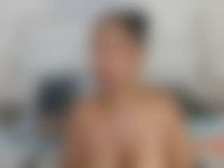 Live cam show with Jessica Simpsin - Public MILF on hrnylive.com
