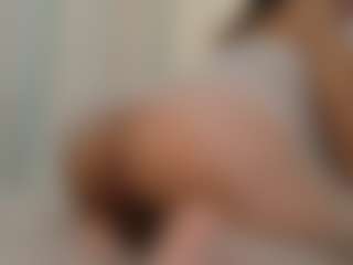 Live cam show with Jessica Simpsin - Striptease MILF on slutload