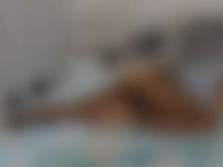 Live cam show with Jessica Simpsin - Brown Hair MILF on CamClone