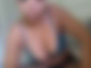 Live cam show with Jessica Simpsin - Public Brown Hair on SinfulBabes