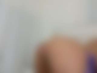 Jessica Simpsin's Live Sex Cam Show