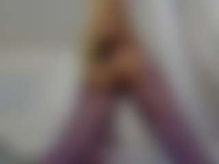 Live cam show with Jessica Simpsin - Blowjob on madthumbs