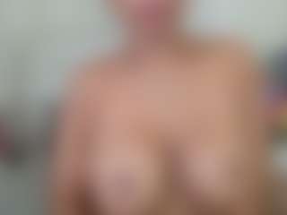 Jessica Simpsin's Live Sex Cam Show