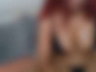 Show de cam en vivo con Jessica Simpsin - Public Toys en Camsoda