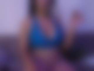 Live cam show with Jessica Simpsin - Brown Hair Toys on makecum.org