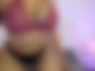 Live cam show with Jessica Simpsin - Gamer MILF on Camsoda