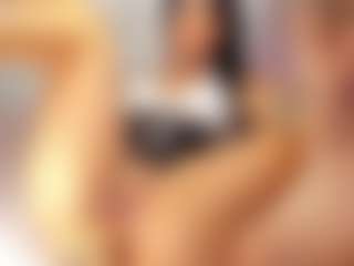 Live cam show with carolbrowm - Bikini on Fit Hotties
