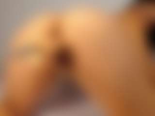 carolbrowm's Live Sex Cam Show