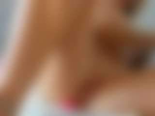 Live cam show with alysonnn - Brown Hair MILF on Camsoda.co