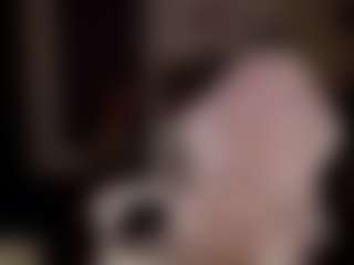 Live cam show with Kim YourdreamGirl - Oil on Mixed Magazine Live