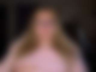Live cam show with Kim YourdreamGirl - Small Tits on nudelive.tv
