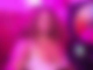 Live cam show with Queen Cherise Roze - Wet on SpankPalCams