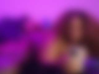 Live cam show with Queen Cherise Roze - Pornstar Public on Milfs Live