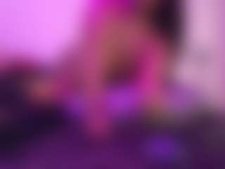 Queen Cherise Roze's Live Sex Cam Show