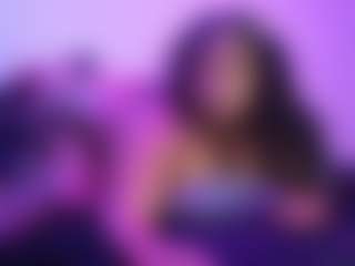 Live cam show with Queen Cherise Roze - Arab Striptease on chickslive.net