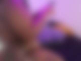 Queen Cherise Roze's Live Sex Cam Show