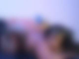 Live cam show with Queen Cherise Roze - Cosplay Blonde Hair on CamwithHer