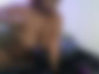 Live cam show with Queen Cherise Roze - BBW Big Tits on Soda Cam