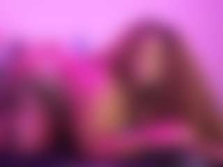 Live cam show with Queen Cherise Roze - Fingers on boobsie.com