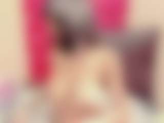 Live cam show with CREAMYINDIAN - Smoke on Camsoda