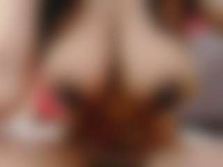 Live cam show with CREAMYINDIAN - Nora on StripNow