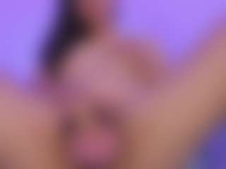 Live cam show with Buunny-Bella - Oil on ObeyMaria