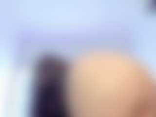Live cam show with Sweetcurvy - Ass Clapping on Free Soda