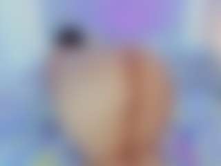 Live cam show with Sweetcurvy - Shaved on CamwithHer