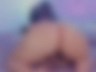 Live cam show with Sweetcurvy - Ass Clapping on livesuperchat.net