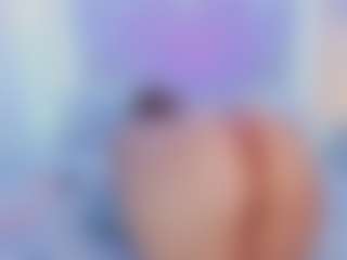 Live cam show with Sweetcurvy - Brown Eyes on friskycurves.com