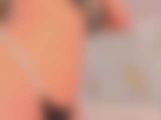 Live cam show with Emily Leah - Blonde Hair on iamadamtest123.com