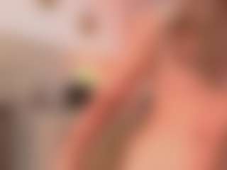 Emily Leah's Live Sex Cam Show