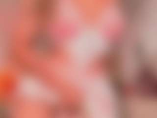 Live cam show with Emily Leah - Lush on googirlz