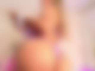 Emily Leah's Live Sex Cam Show