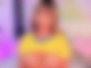 Emily Leah MILF webcam performer live streaming