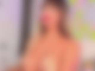 Emily Leah MILF webcam performer live streaming