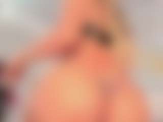 Emily Leah's Live Sex Cam Show