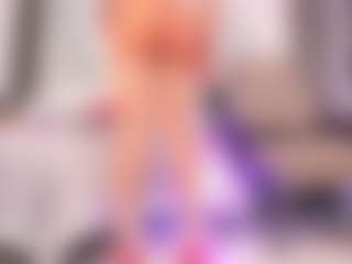 Live cam show with Emily Leah - Blonde Hair Lovense on livesuperchat.net