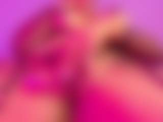 Live cam show with Emily Leah - Arab Athletic on https://playwithruby.com