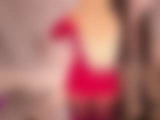 Live cam show with Emily Leah - Sexwebcam on Mixed Magazine Live