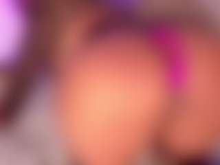 Live cam show with Emily Leah - Blowjob on fuklive.com