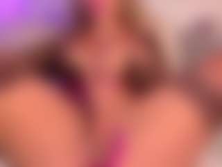 Emily Leah's Live Sex Cam Show