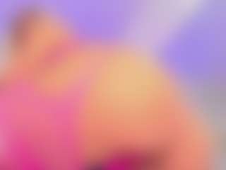 Live cam show with Emily Leah - Asshole Curvy on testsause.com
