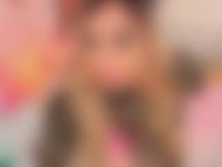 Live cam show with Emily Leah - Tease Blonde Hair on SinfulBabes
