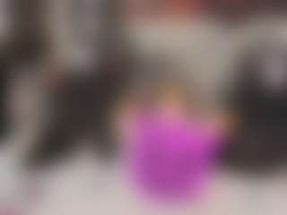 Emily Leah's Live Sex Cam Show