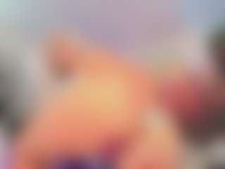 Live cam show with Emily Leah - Control on x69.live