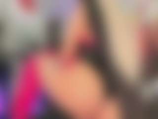 Live cam show with Emily Leah - Latina on Camsoda | colombia