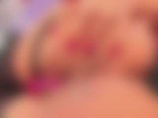 Live cam show with Emily Leah - Foot Fetish BBW on fapnchat