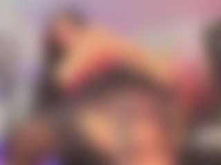 Emily Leah MILF webcam performer live streaming
