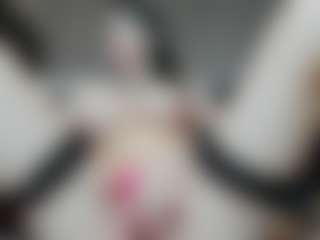 Live cam show with WoWCreamy - Hairy Pussy on livesuperchat.net